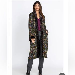 Johnny was midnight Mariposa mixed velvet kimono, NWT